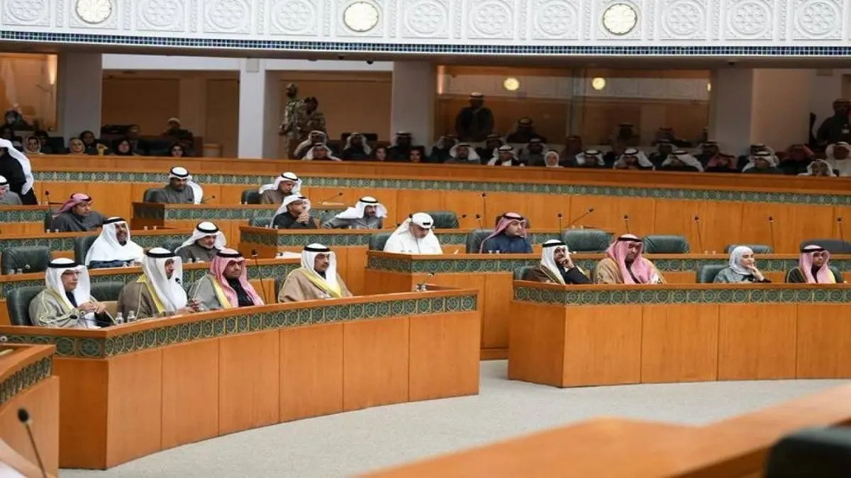 أنباء عن إصابة عامل في مجلس الأمة الكويتي بفيروس "كورونا"