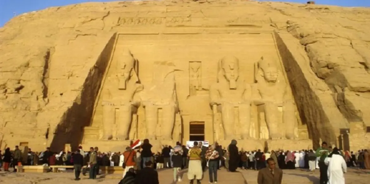 عدد السياح الوافدين لمصر يتراجع 9.3% في أكتوبر
