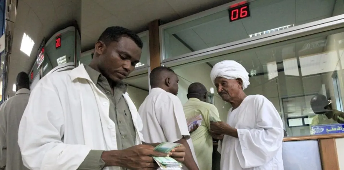 ارتفاع الجنيه السوداني أمام الدولار بعد قرار رفع العقوبات الأمريكية
