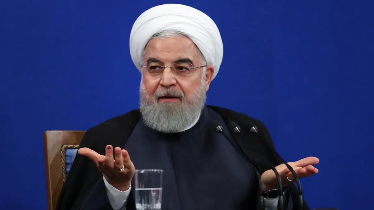روحاني ينتقد أداء "رئيسي" ويحثه على إحياء الاتفاق النووي