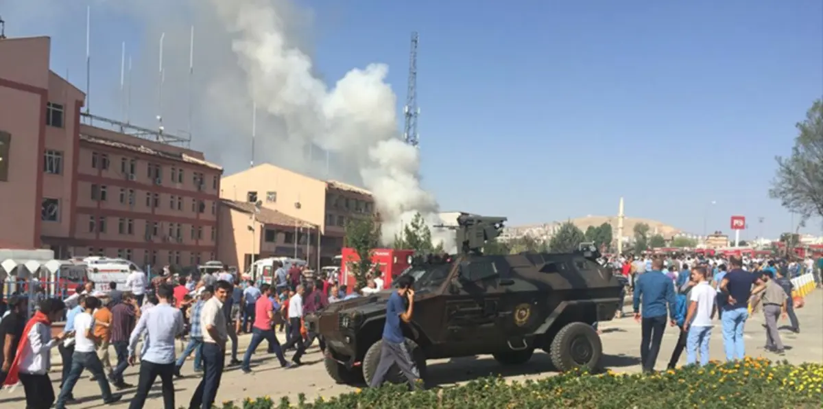 3 قتلى على الأقل وأكثر من 50 مصابًا في انفجار بشرق تركيا