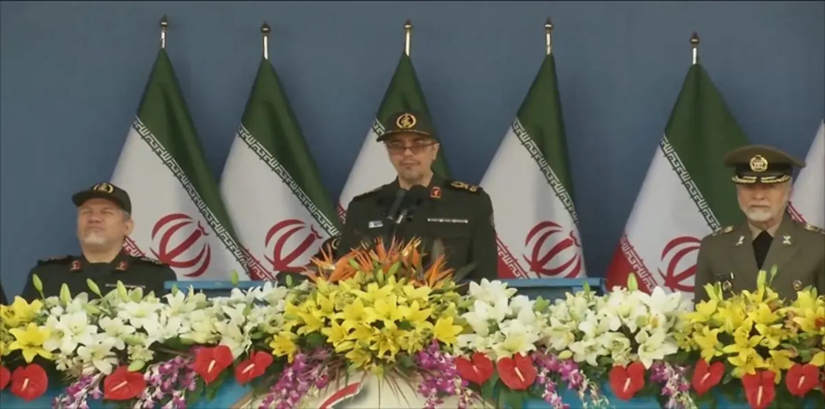 إيران تنشر 20 ألفًا من قواتها البحرية في خليج عُمان (صور)
