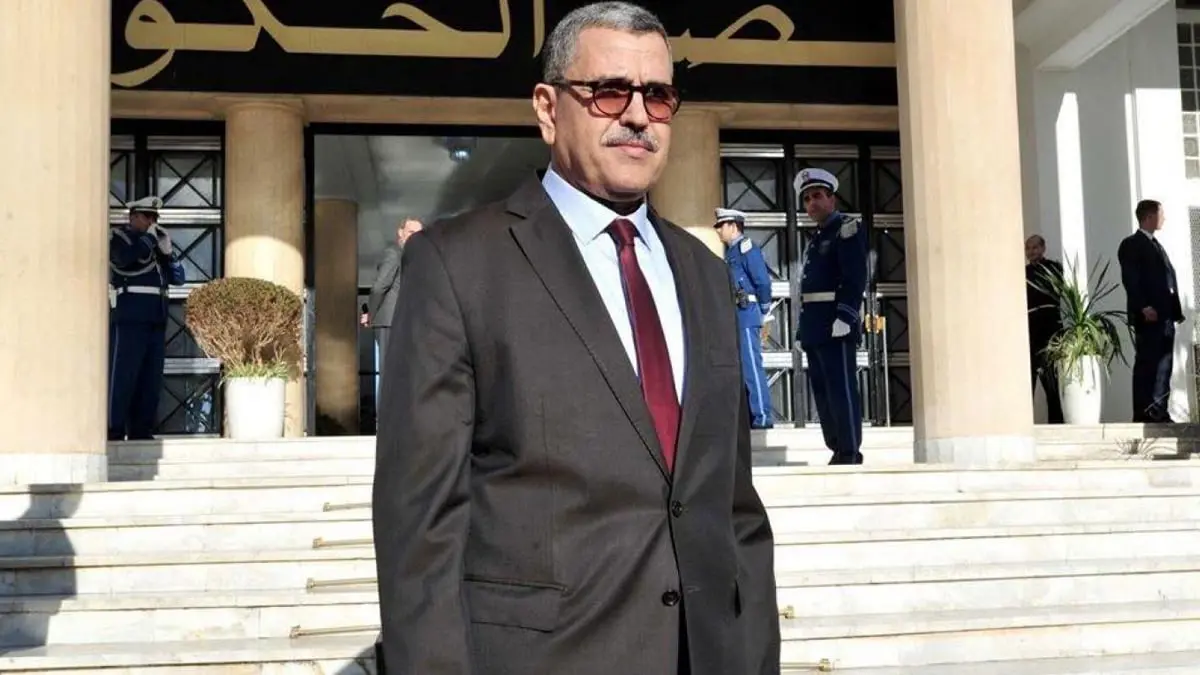الجزائر.. جراد يقدم استقالة حكومته وتبون يطلق مشاورات مع الأحزاب