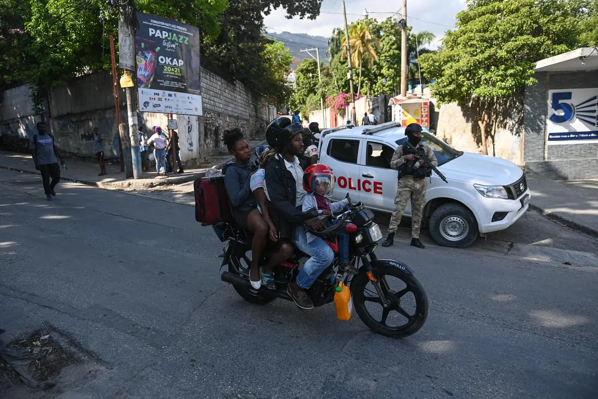 "هاييتي".. العاصمة "تحت الحصار" مع تصاعد اشتباكات الشرطة والعصابات