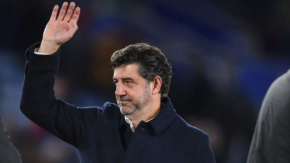 الأهلي السعودي يفاوض المدرب البرتغالي روي فيتوريا