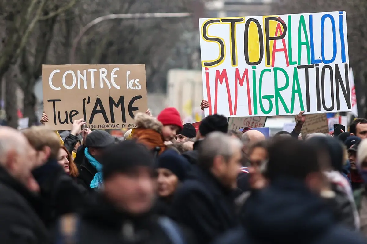 "تقييد" قانون الهجرة الفرنسي بعد رقابة دستورية 