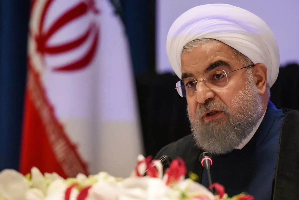 إيران.. ضربة "موجعة" للإصلاحيين باستبعاد ترشح روحاني
