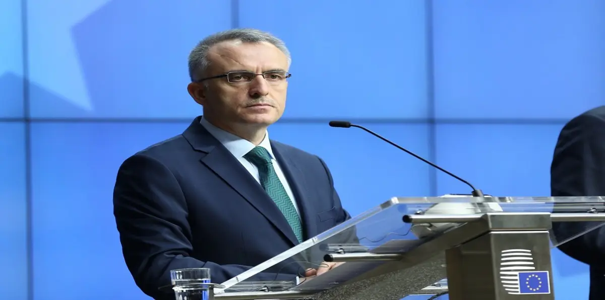وزير المالية: عجز ميزانية تركيا 1.9 مليار ليرة في فبراير