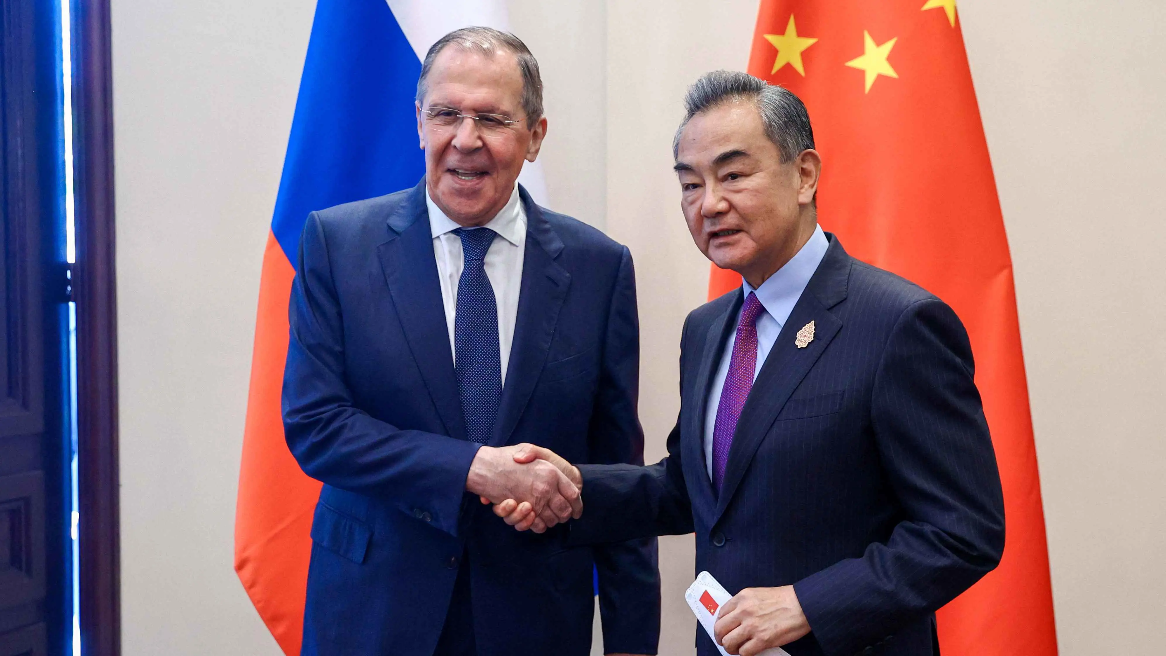 الصين وروسيا تناقشان إنشاء "بنية أمنية جديدة" في أوراسيا