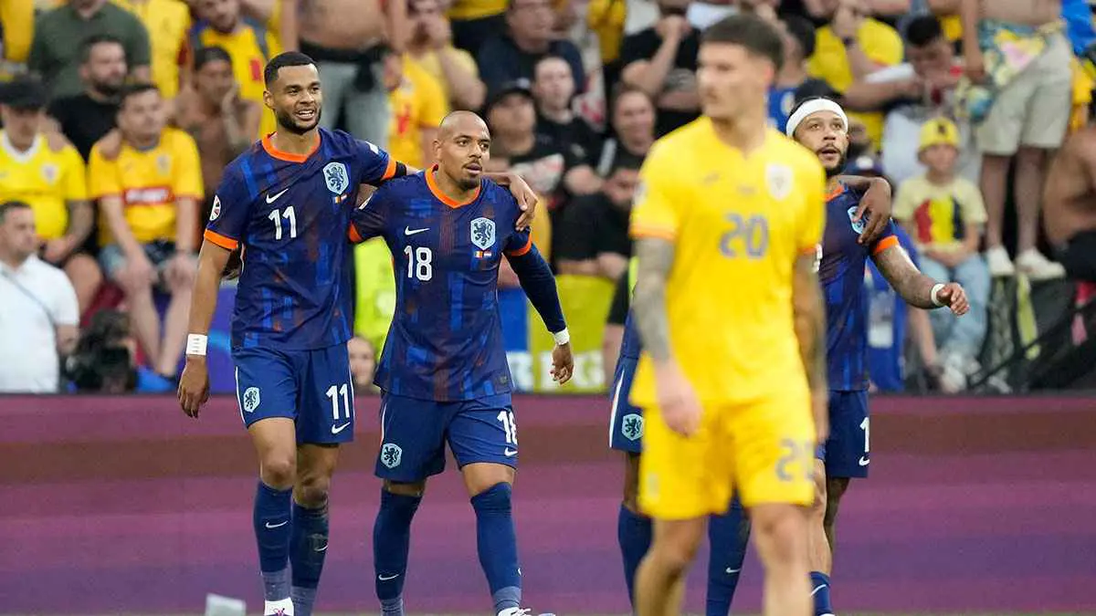 هولندا تكتسح رومانيا وتتأهل لدور الثمانية في يورو 2024