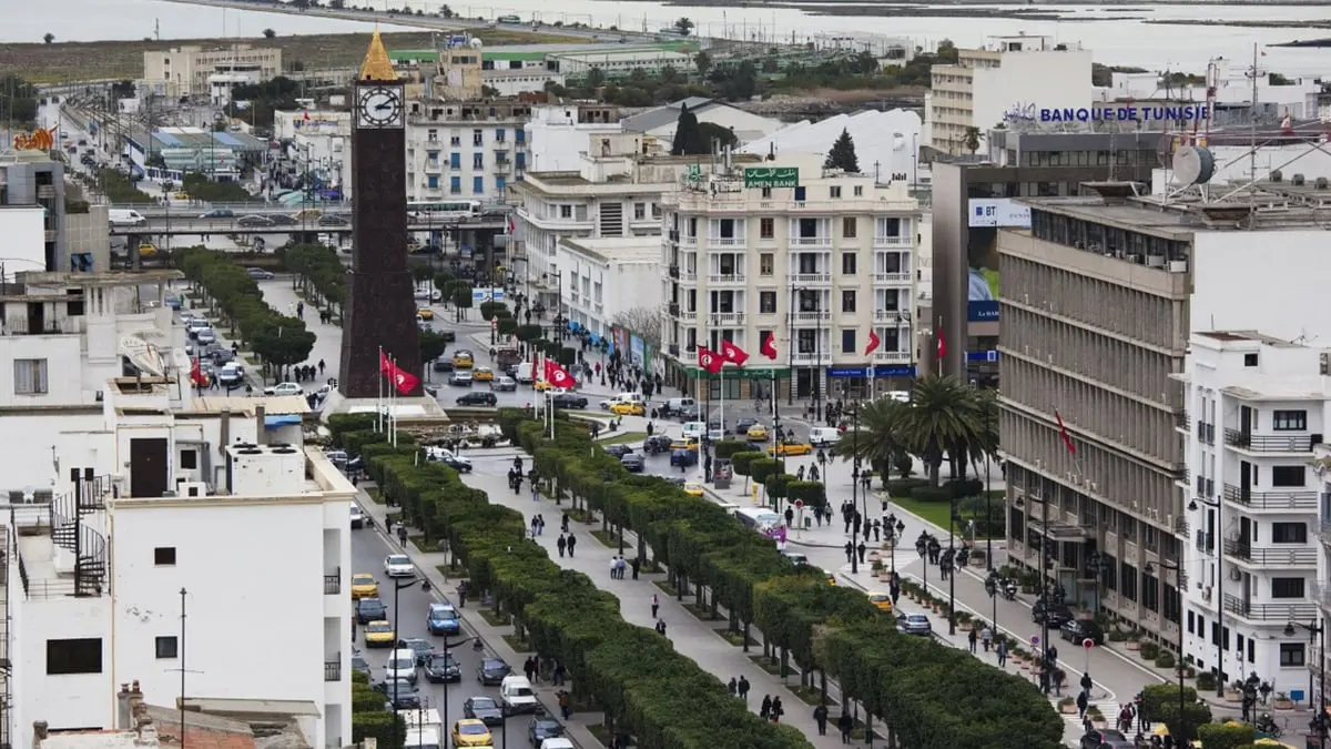 الحكومة التونسية تعد بقرار حاسم لمواجهة "الاقتصاد الموازي" 