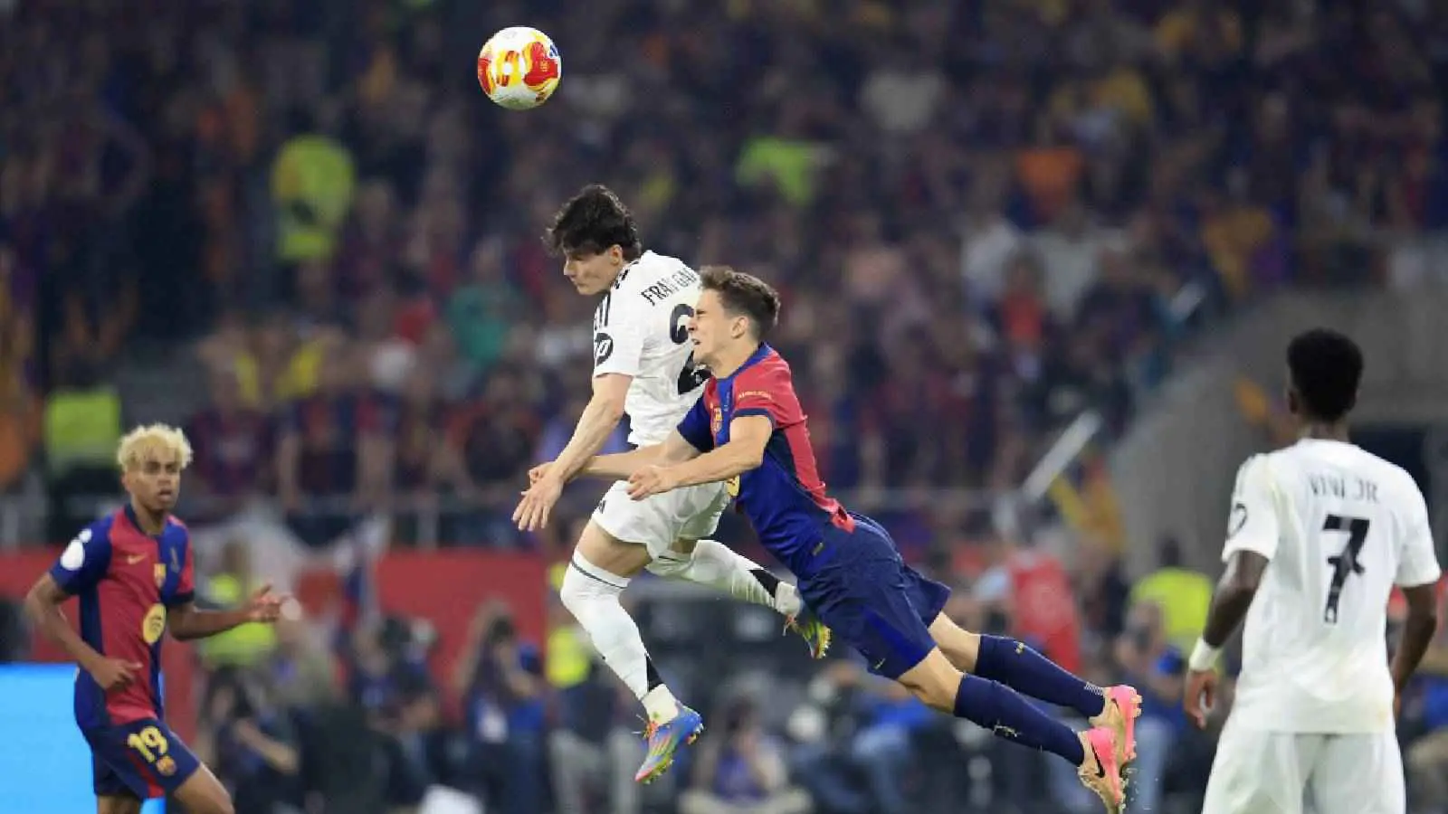 برشلونة يصعق ريال مدريد ويتوج بلقب كأس ملك إسبانيا (فيديو)