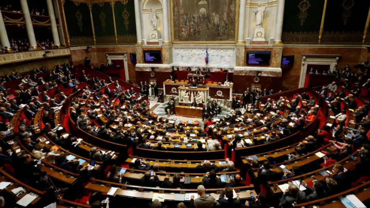 فرنسا.. "جلسة ساخنة" في البرلمان بسبب دعم أوكرانيا