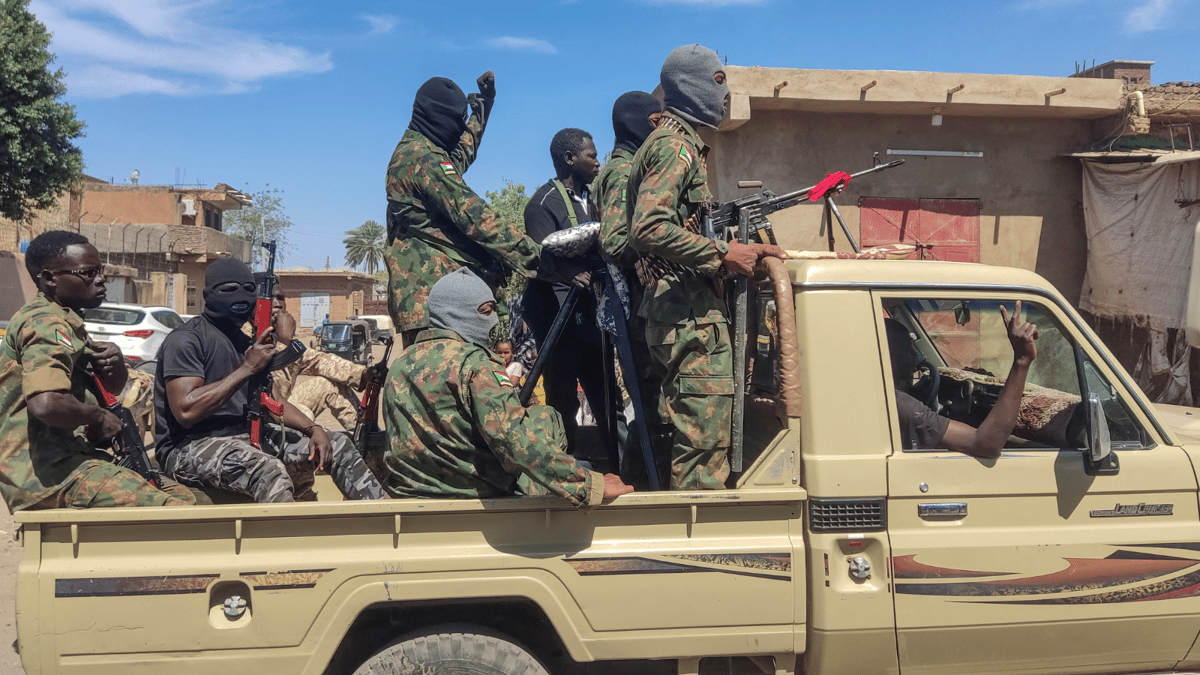 الجيش السوداني يعتقل 3 من قيادات حزب الأمة