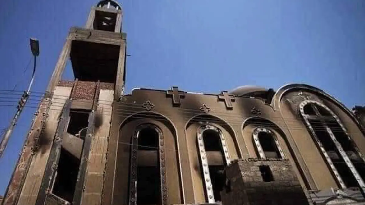 حريق كنيسة المنيرة.. 41 قتيلا وعشرات الجرحى بمصر (صور)