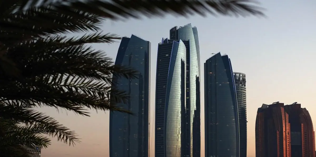 بلومبيرغ: بنوك أبوظبي ستصبح أكبر مانح للقروض في الشرق الأوسط