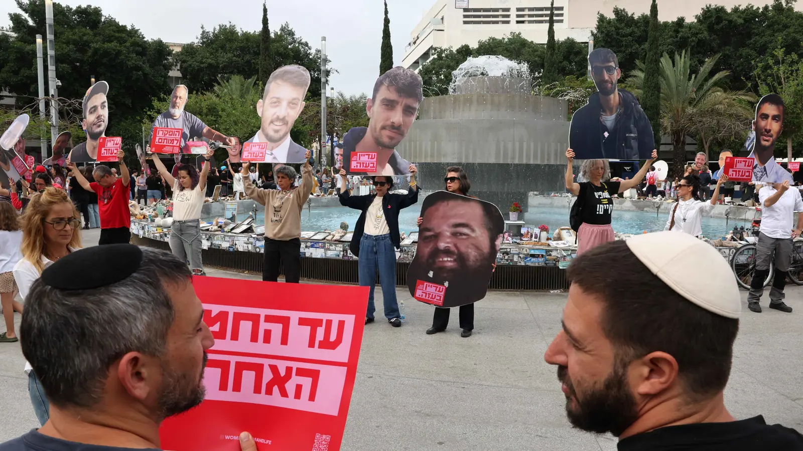 عدد "الرهائن الأحياء".. عنوان أزمة جديدة بين ترامب وتل أبيب