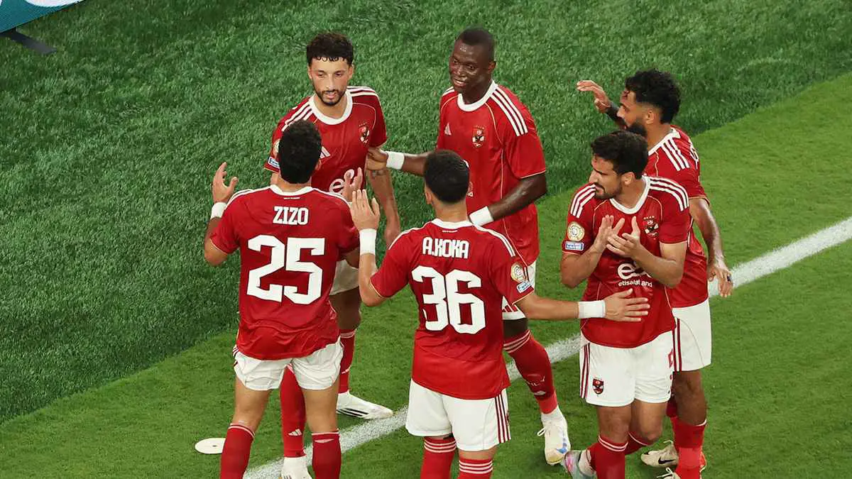 مذيع بقناة الأهلي: حريق سنترال رمسيس أثر في حسم الصفقات