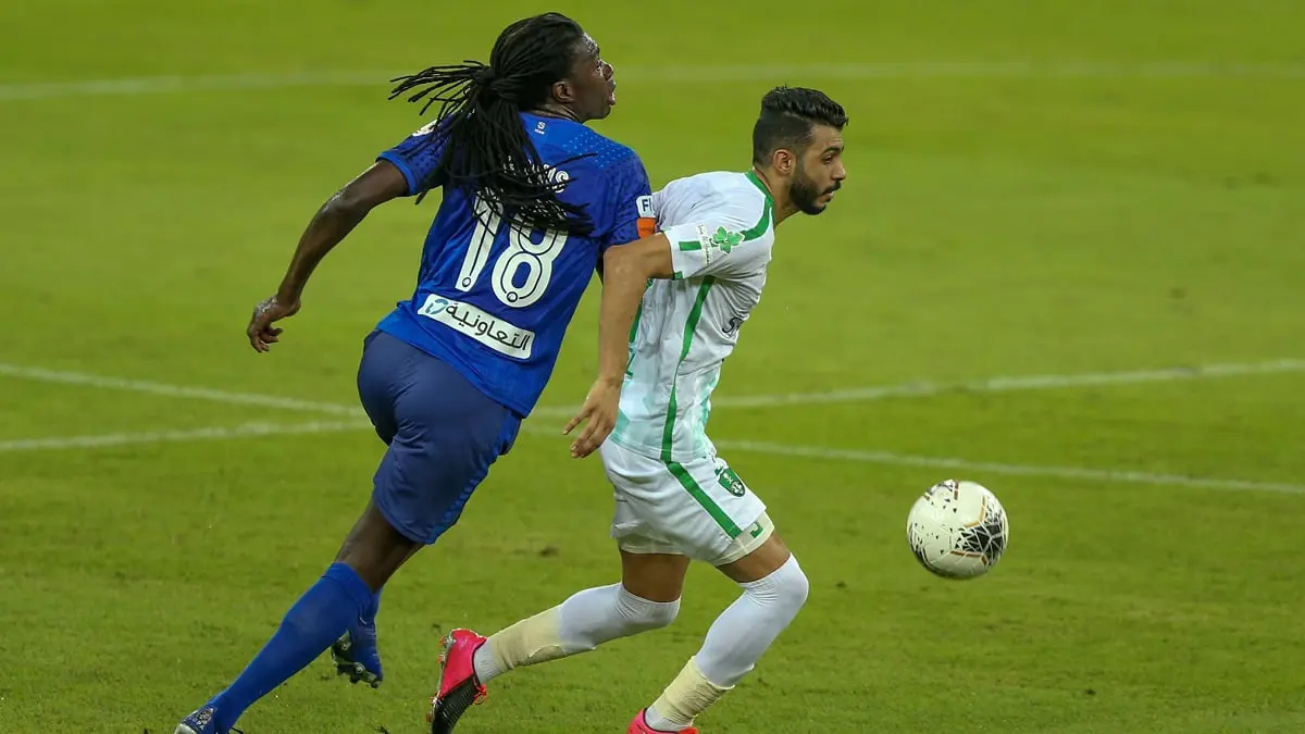 شاهد.. إصابة بافيتمبتي غوميز في مباراة الهلال والأهلي بالدوري السعودي (فيديو)