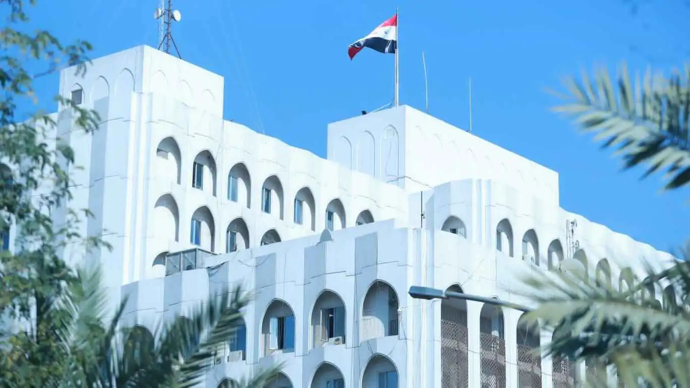 "ترشيح جماعي".. تعيينات السفراء تثير جدلاً واسعاً في العراق