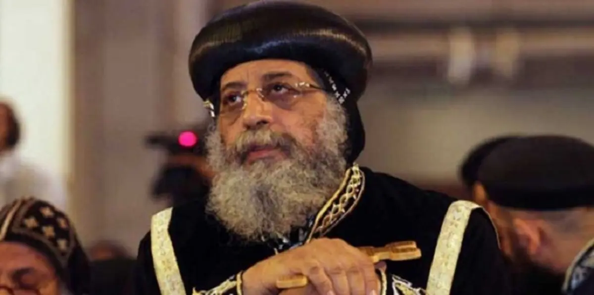 مصر.. البابا تواضروس يطالب بالهدوء بعد اتهام مسلمين بتعرية مسيحية