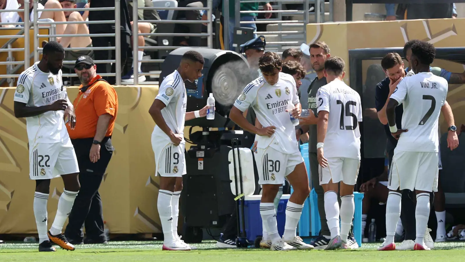 لماذا حرم الفيفا ريال مدريد من الميدالية البرونزية؟