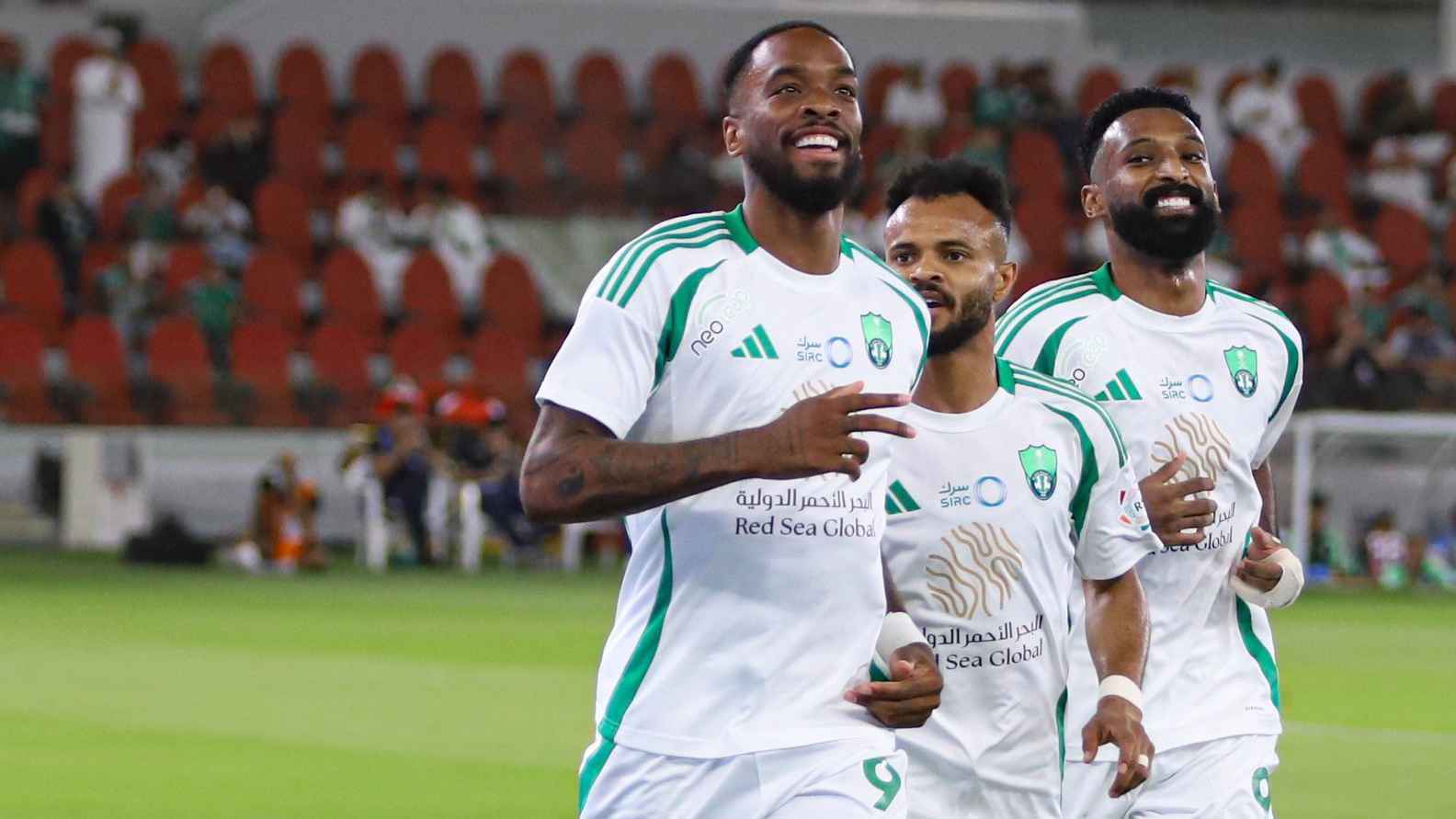 4 صفقات مدوية لحماية الأهلي السعودي من "غدر" توني 