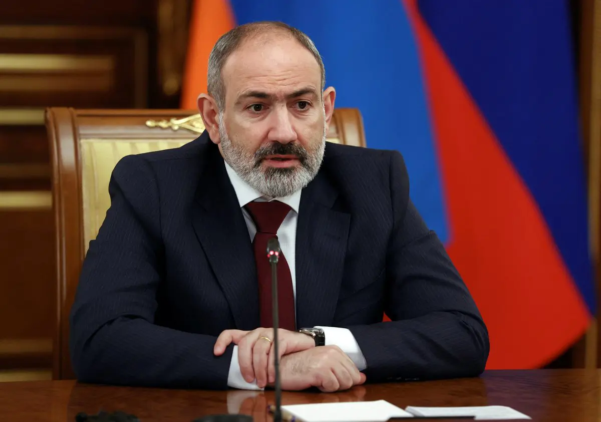 هبوط اضطراري لمروحية رئيس وزراء أرمينيا (فيديو)