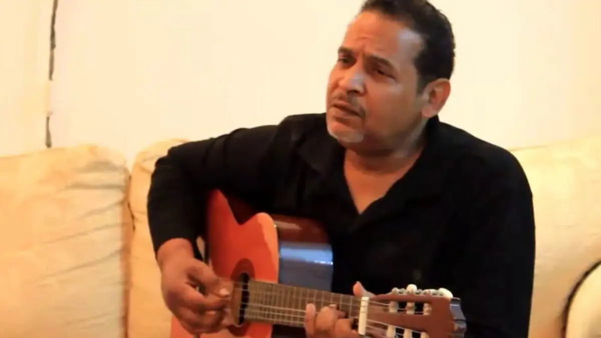 وفاة "أسطورة الغيتار" الفنان البحريني خالد الذوادي (فيديو)