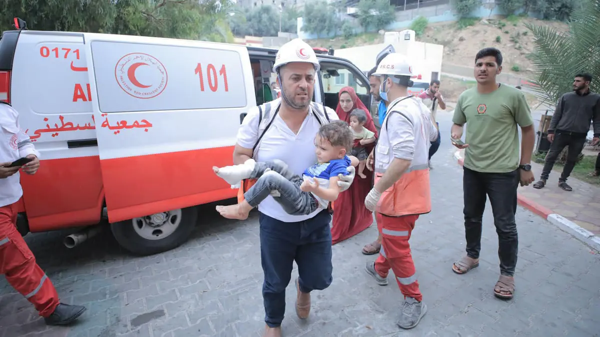 "الهلال الأحمر" تعيد تفعيل خدمات الإسعاف والطوارئ في غزة‎
