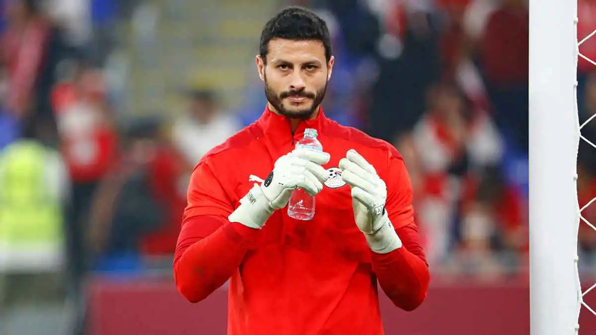 بعد وضعه "دكة".. أول رد من محمد الشناوي على عروض الزمالك وبيراميدز (فيديو)