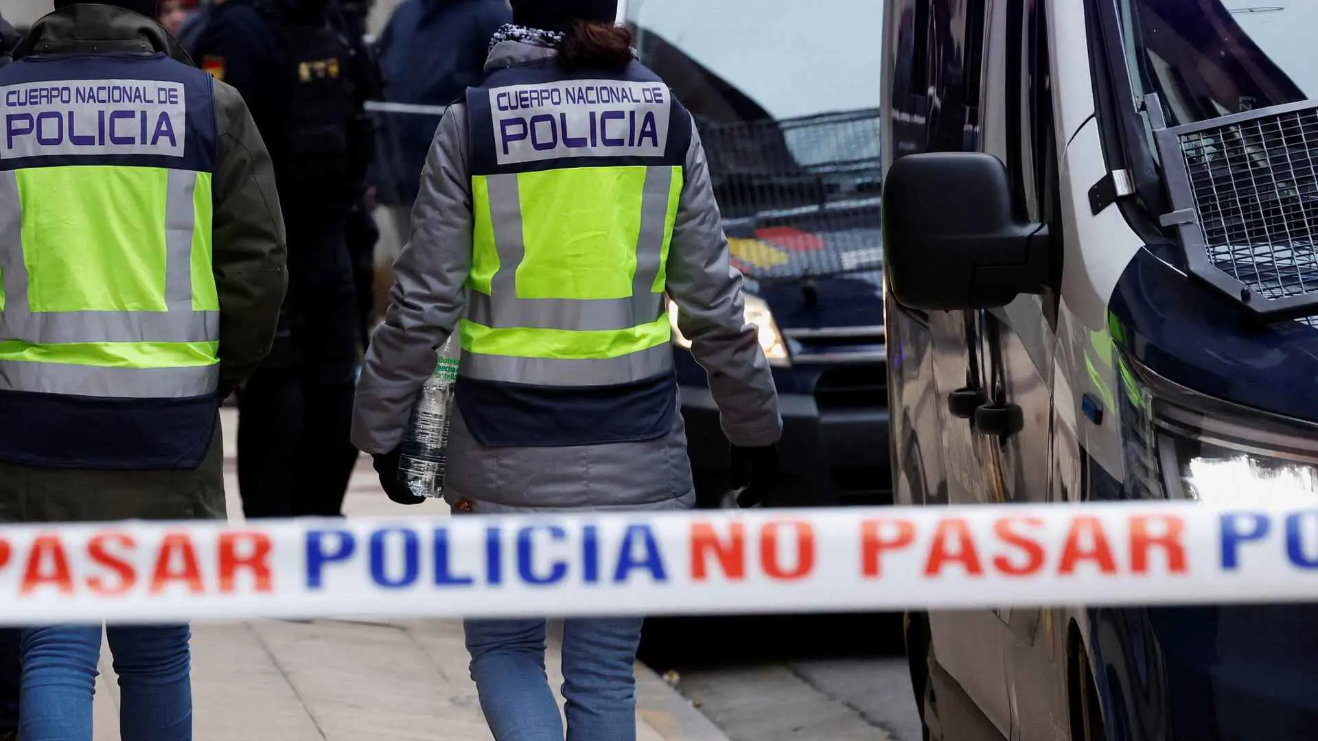 سرقت طناً من الصلبان.. عصابة "القبور" في قبضة الشرطة الإسبانية