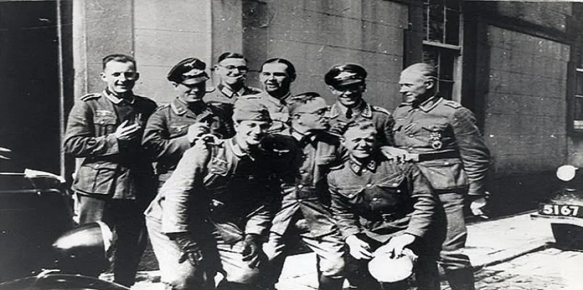 صحيفة بريطانية تكشف كواليس معسكرات النازية في بريطانيا (صور)