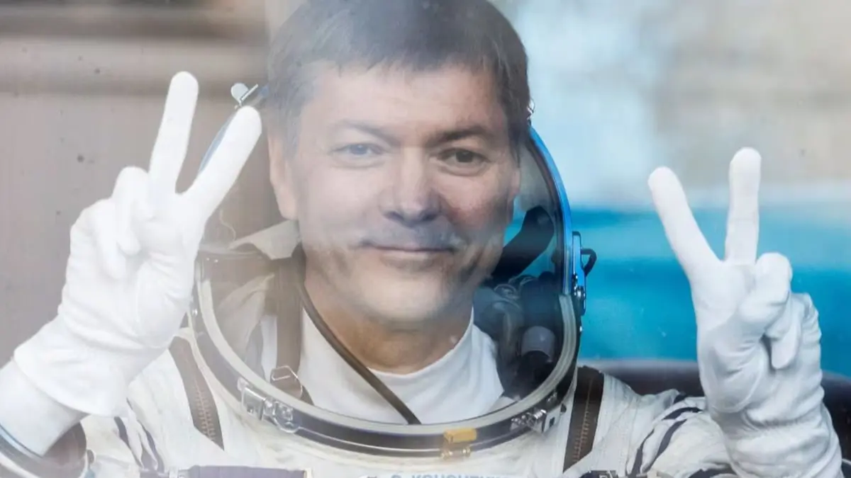 رائد فضاء روسي يحطم رقما قياسيا للبقاء خارج الأرض