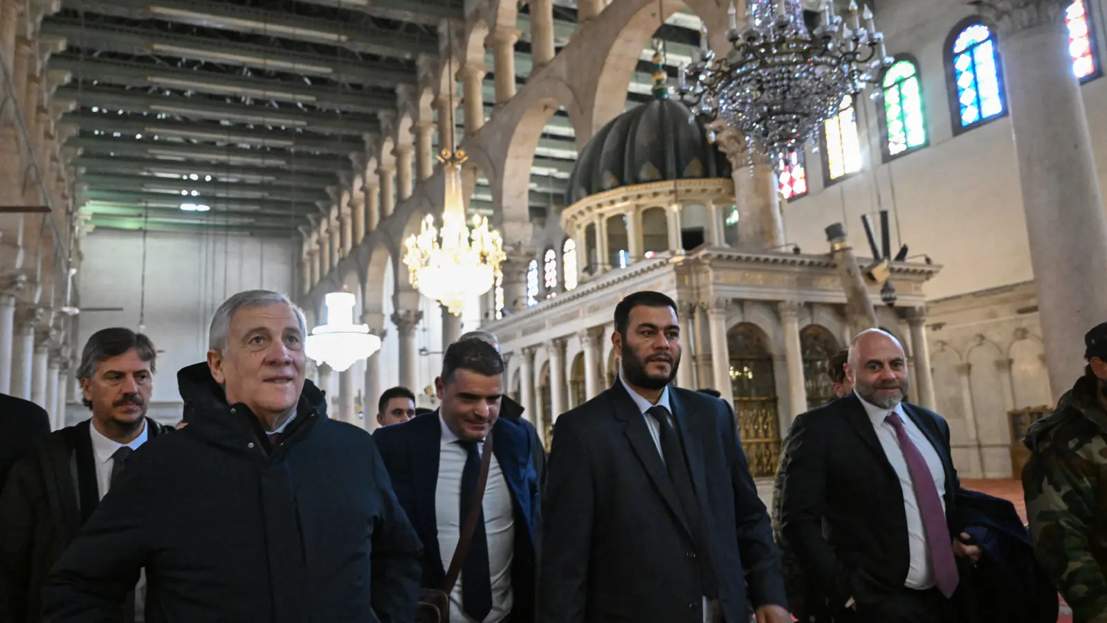 وزير خارجية ايطاليا في المسجد الاموي خلال زيارته الأولى لسوري (صور)