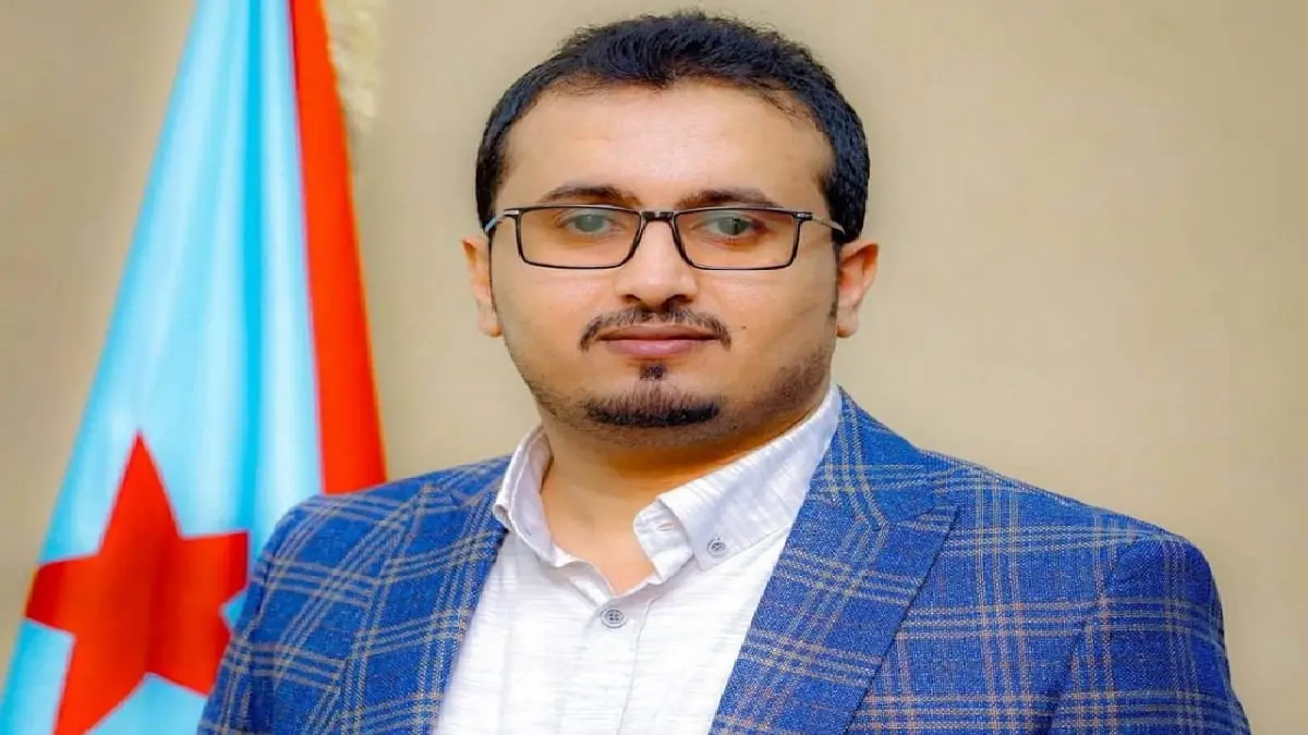 قيادي بالانتقالي الجنوبي يؤكد توقف مشاورات تنفيذ اتفاق الرياض