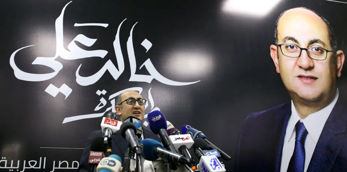 ما حقيقة دمج حملتيْ خالد علي والفريق عنان في انتخابات الرئاسة المصرية؟