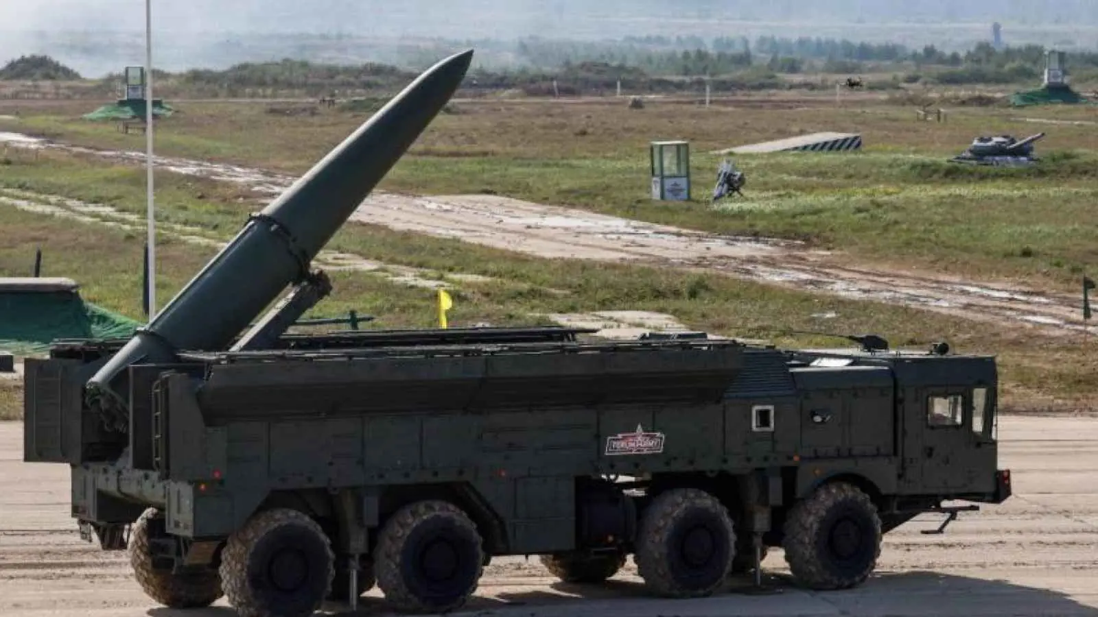 خبراء روس: نشر بيلاروسيا أنظمة صواريخ نووية "تحذير" للغرب