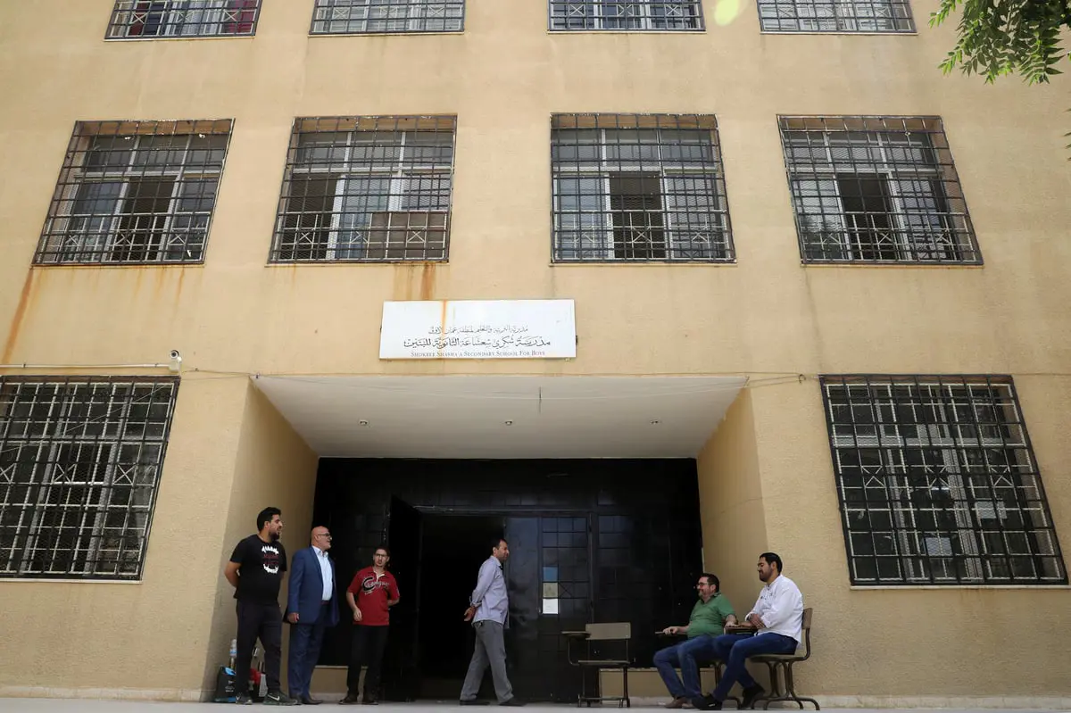 وزير أردني يثير الجدل بتصريح صادم عن طلبة المدارس