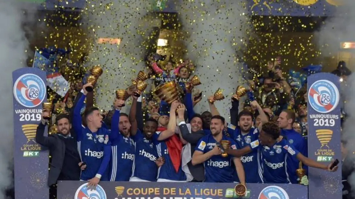 الاتحاد الفرنسي يدرس استئناف الموسم بإقامة نهائي كأسي فرنسا والرابطة