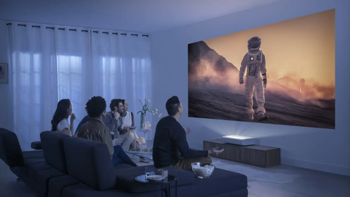 لتجربة سينمائية بالمنزل.. سامسونغ تعلن عن أول جهاز عرض ليزري "Premiere" بدقة 4k