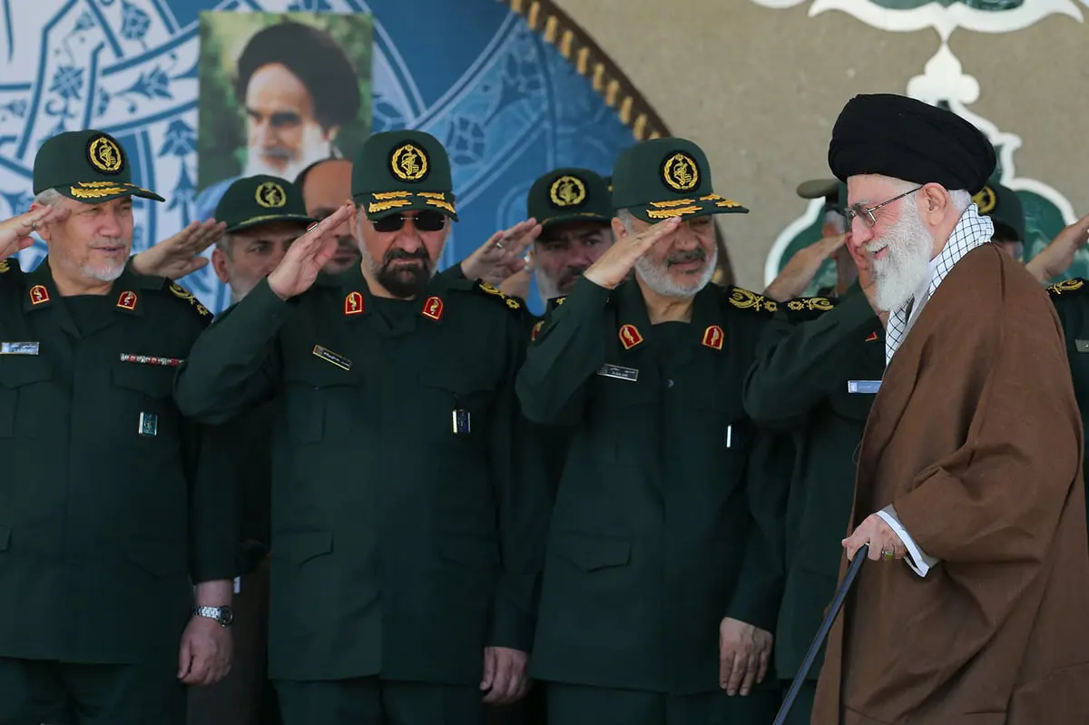 نفوذ واسع.. الحرس الثوري ذراع المرشد لصنع القرار في إيران