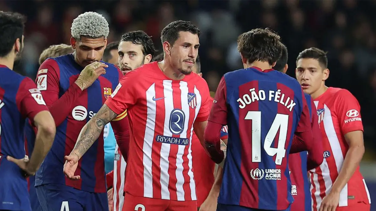 تفاصيل مشادة خيمينيز وجواو فيليكس خلال مباراة برشلونة وأتلتيكو مدريد (فيديو)