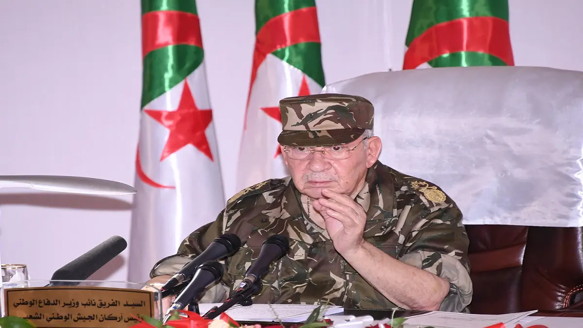 أول تعليق لقائد الجيش الجزائري على انتخاب "تبون" رئيسًا للبلاد