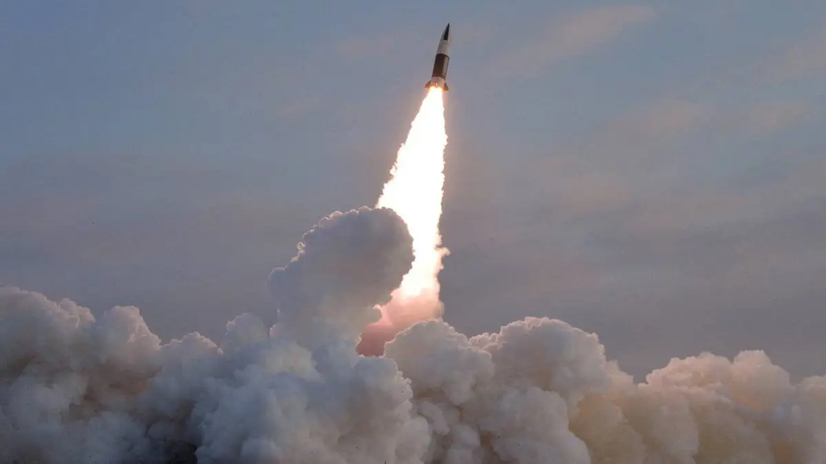 رسالة إلى "حافة الحرية".. كوريا الشمالية تطلق صاروخين باليستيين