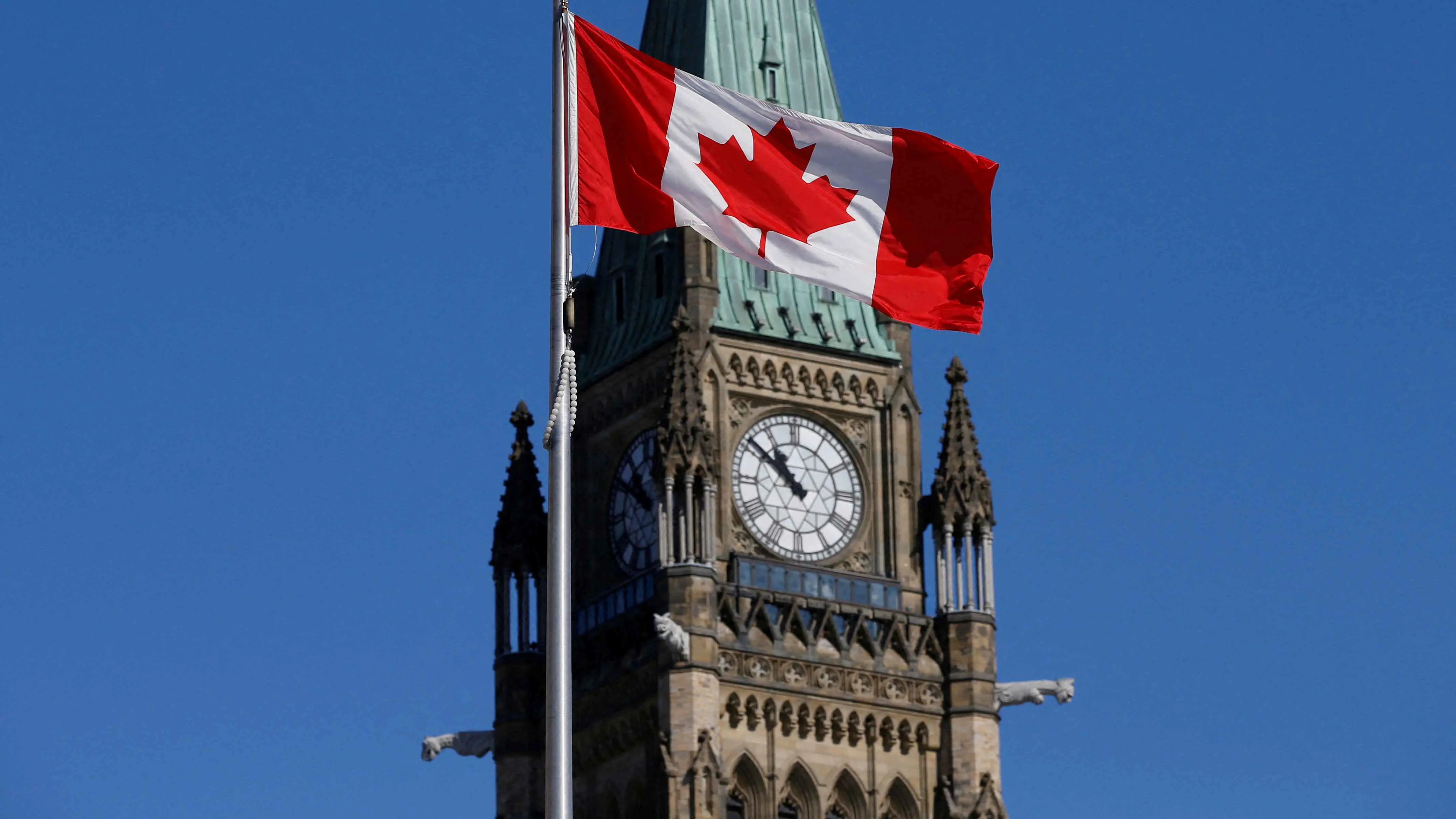 كندا تبدأ ترحيل مسؤولين إيرانيين رفيعي المستوى