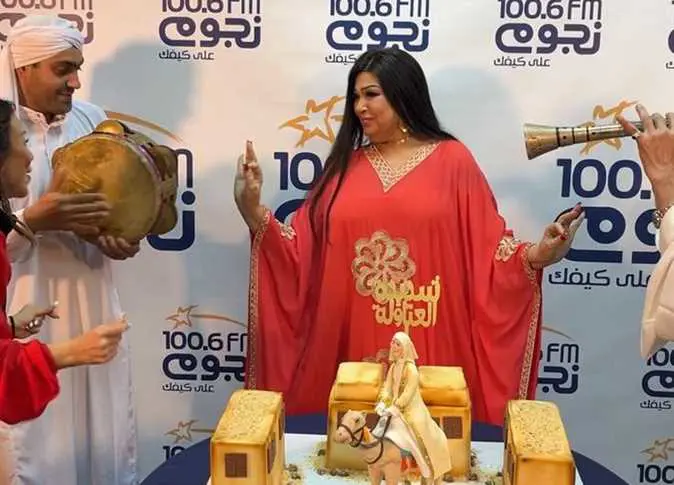 استقبال قناة نجوم إف إم لفيفي عبده بالزفة البلدي