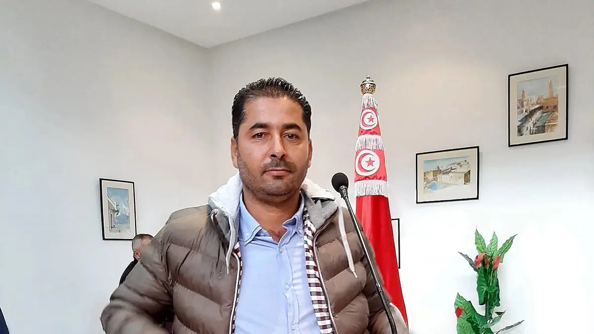 محكمة تونسية تنقض حكمًا بسجن الصحفي خليفة القاسمي