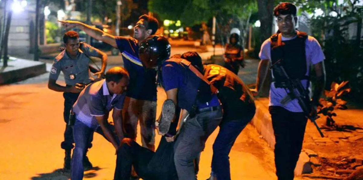 "26" قتيلا في الهجوم على مطعم داكا ببنغلادش