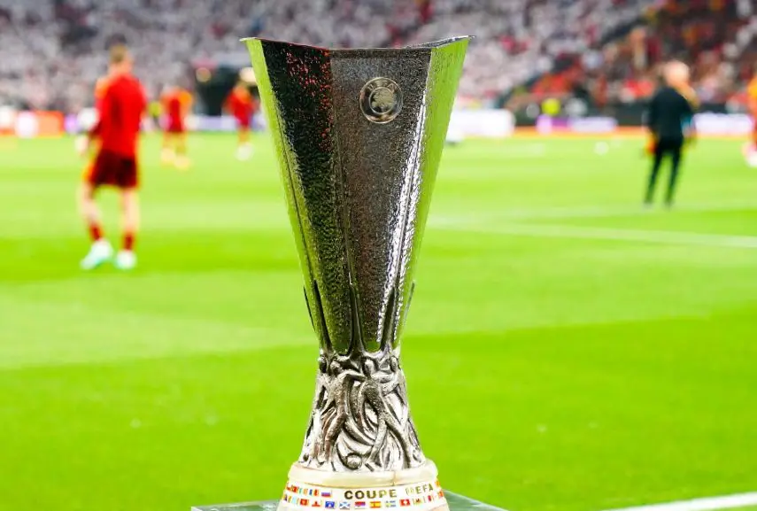 الدوري الأوروبي: الفرق المتأهلة وموعد قرعة ربع النهائي 
